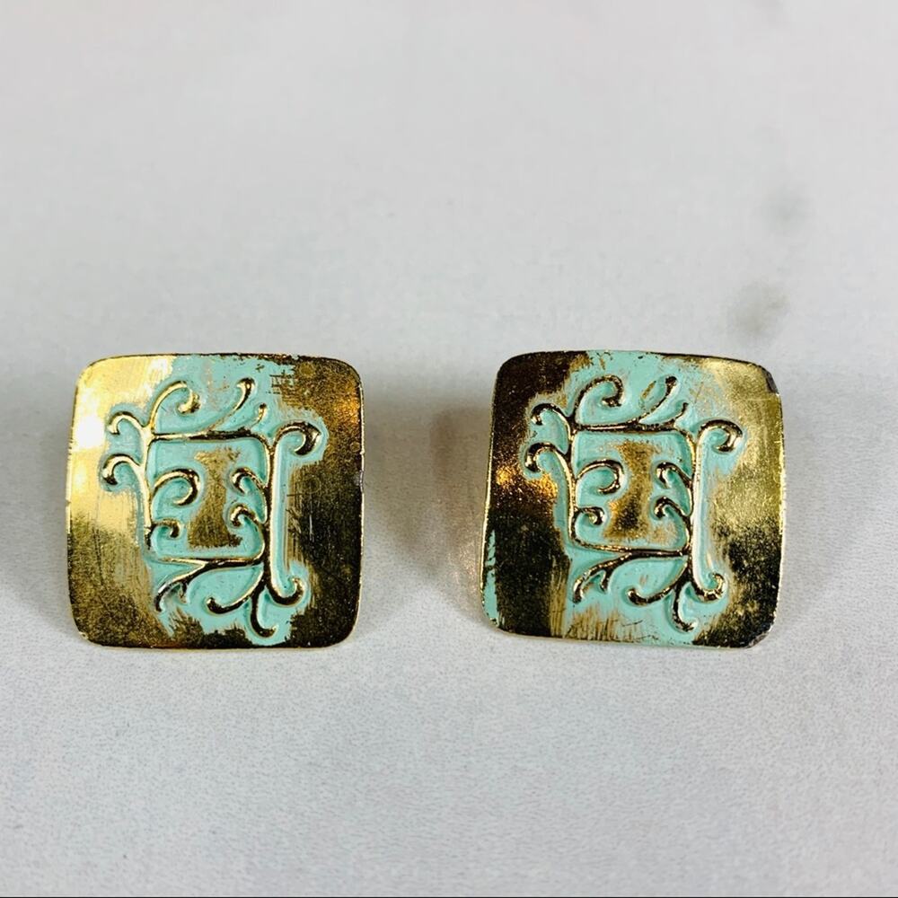 80s 90s Square Gold Filigree Design Earrings Posts